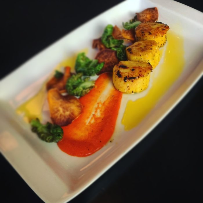 saffron scallops from stephi's on tremont