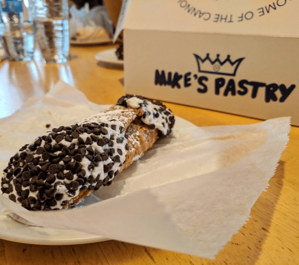 cannoli from mike's pastry