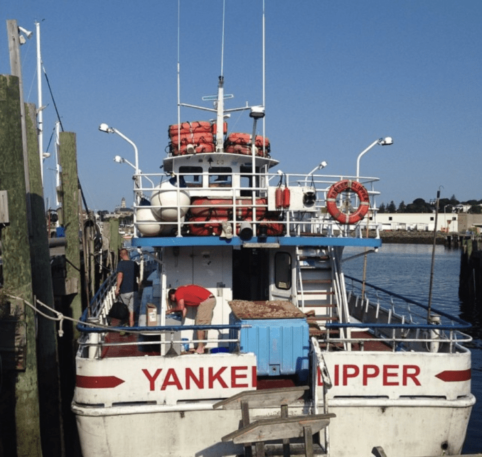 deep sea fishing boat