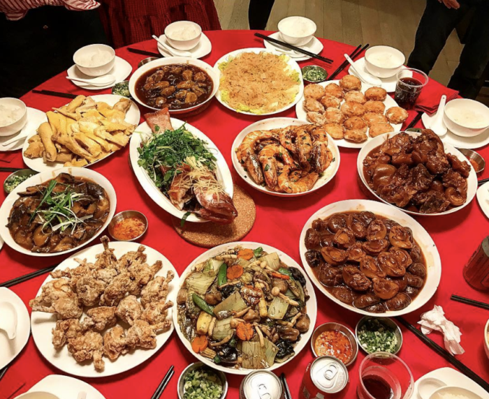 chinese new year reunion table